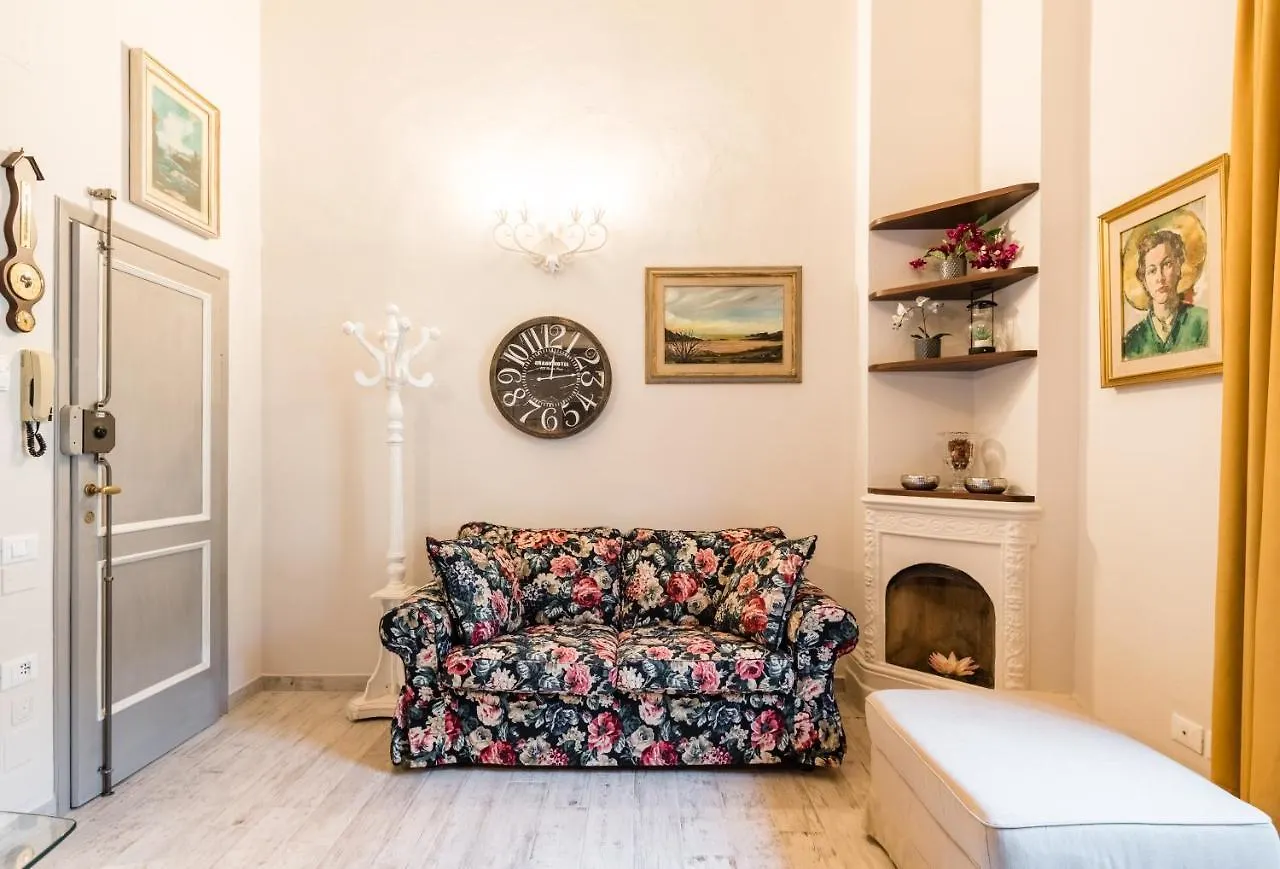 Apartment Ferienwohnung Heart Of Florence With A View